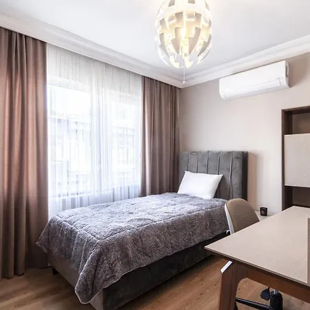 Apartment Modern Flat Close To Istiklal Street With Balcony